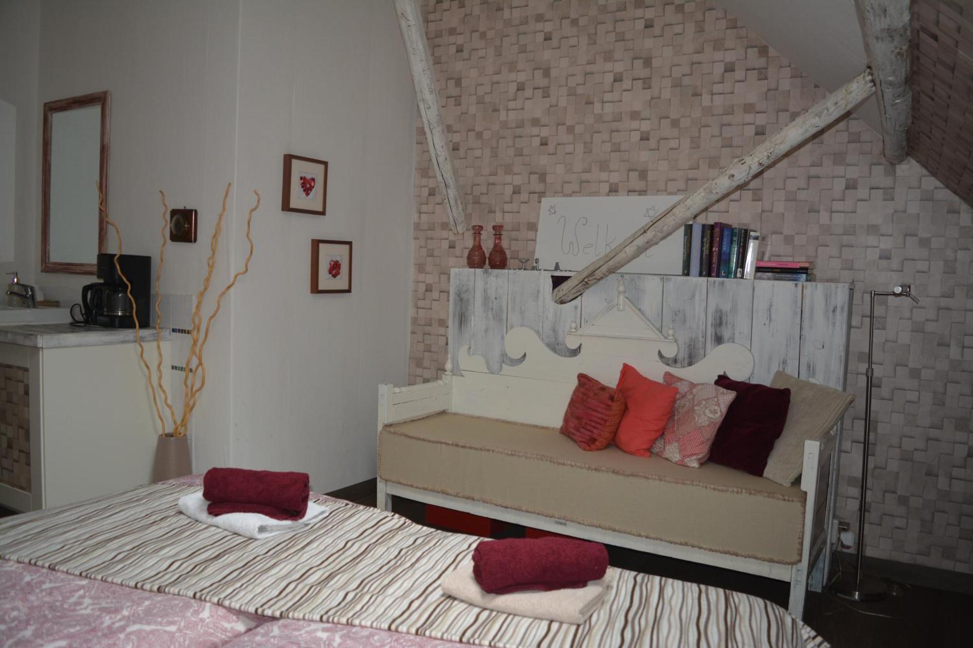 Tintaglia, Betaalbaar En Gastvrij Bed & Breakfast Stadskanaal Exterior foto